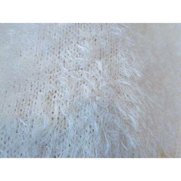 Quinn Eyelash Knit Sweater Size S Women Fuzzy Soft White Warm Winter Crop Top - Picture 3 of 10